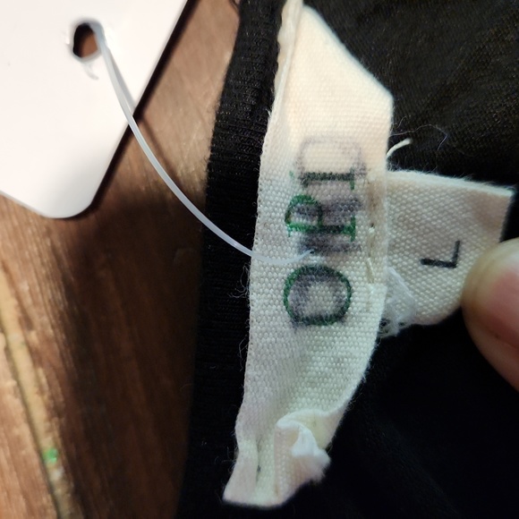 OPi Black Tank Shirt with Lace Botton (280) - Picture 4 of 6